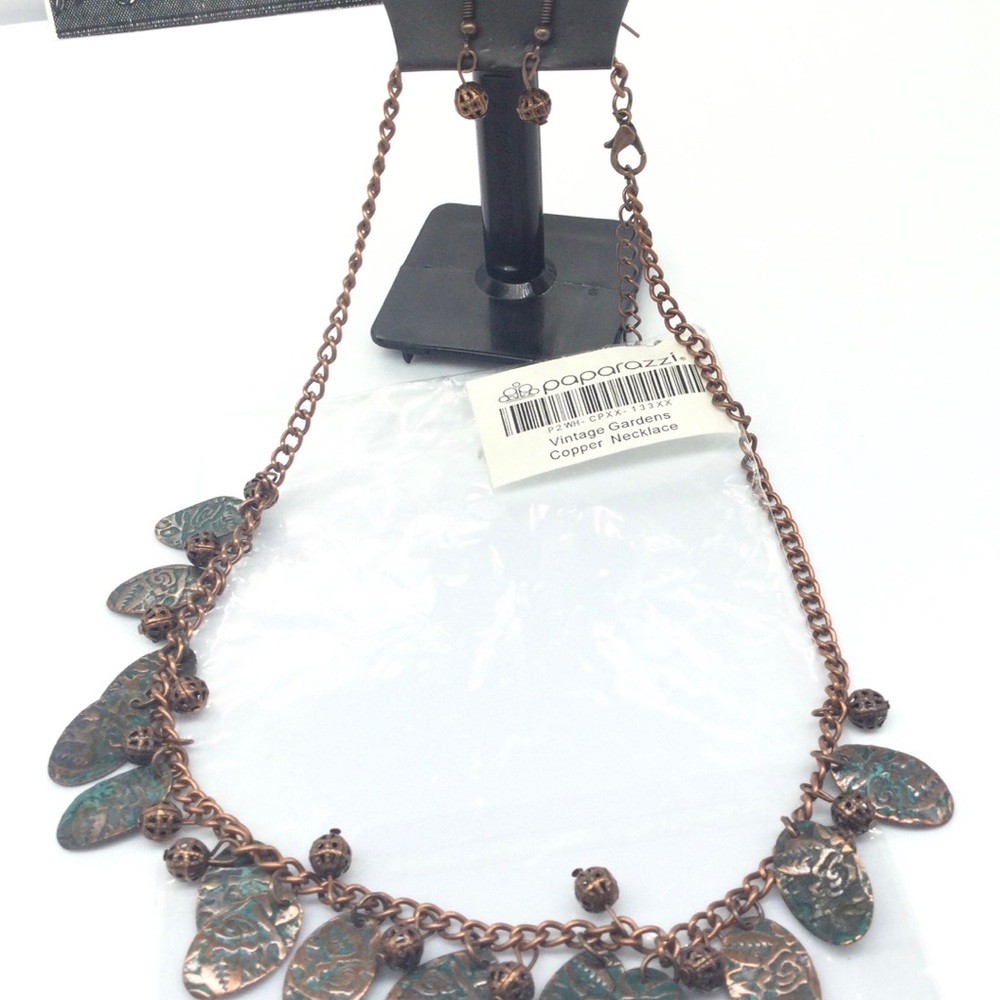 Paparazzi Copper Vintage Gardens Necklace - Patina Green Accents